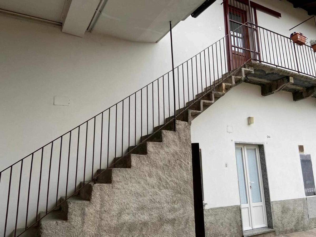 Casa Vacanza Amelia Bosisio Parini Exterior foto